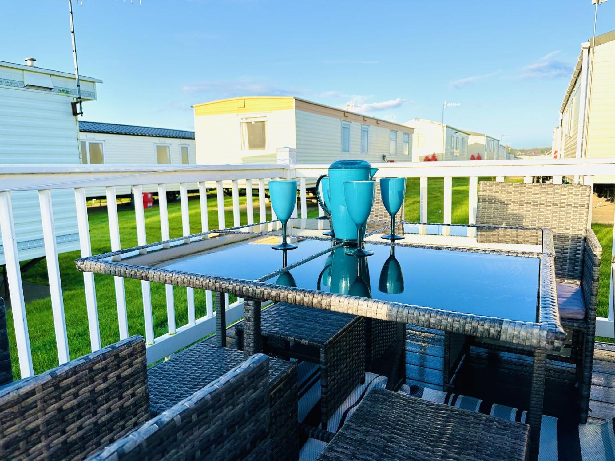 Adelfas Villa Скарбъро Екстериор снимка
